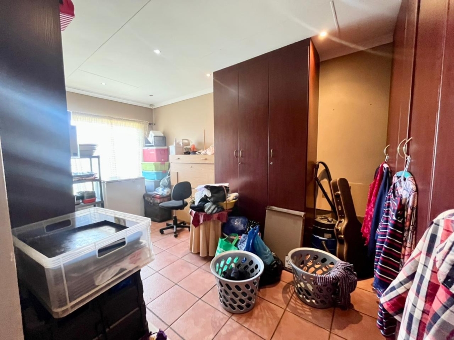 4 Bedroom Property for Sale in Protea Park North West